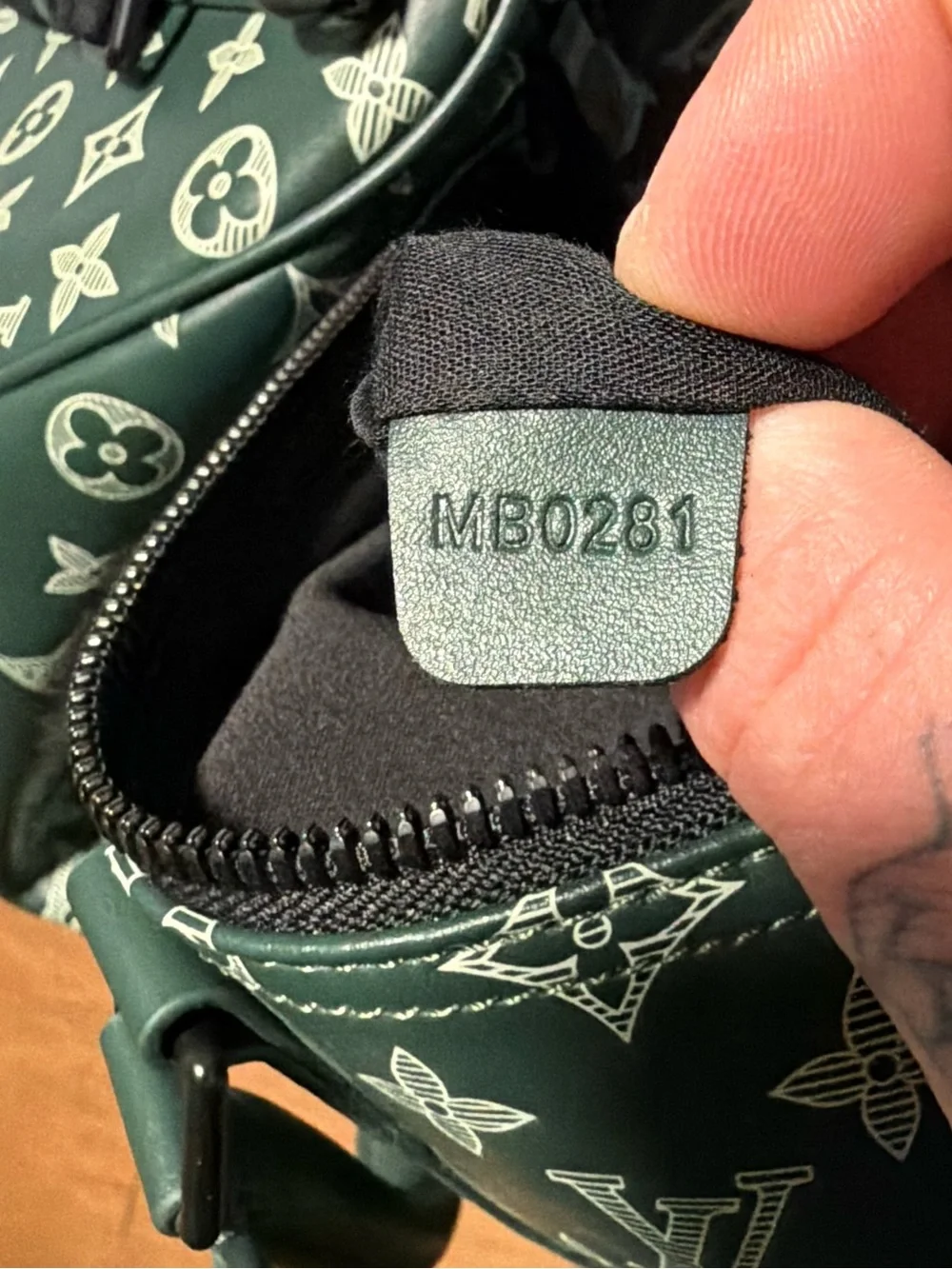 Louis Vuitton - Keepall Bandoulière 50 - RARE DISCONTINUED GREEN COLORWAY
